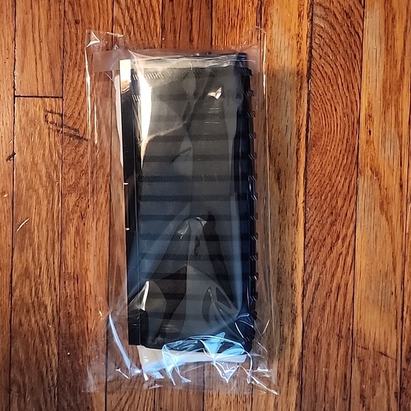 EUC BCBG Maxazria Clutch - Picture 13 of 13